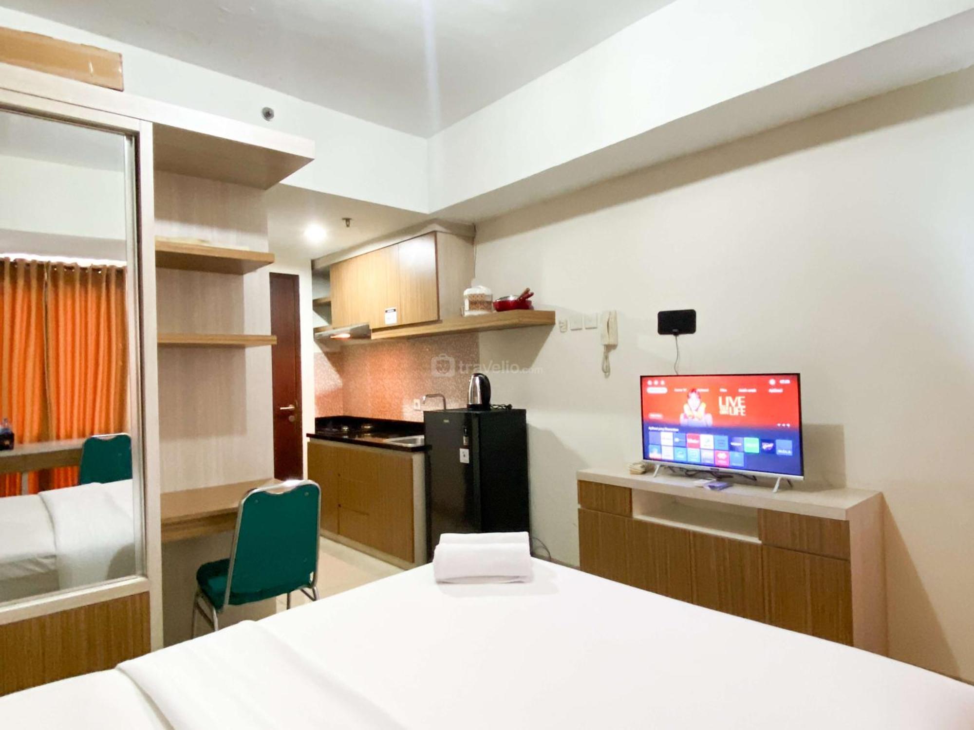 Apartemen Simply Look At Grand Dhika By Travelio Bekasi